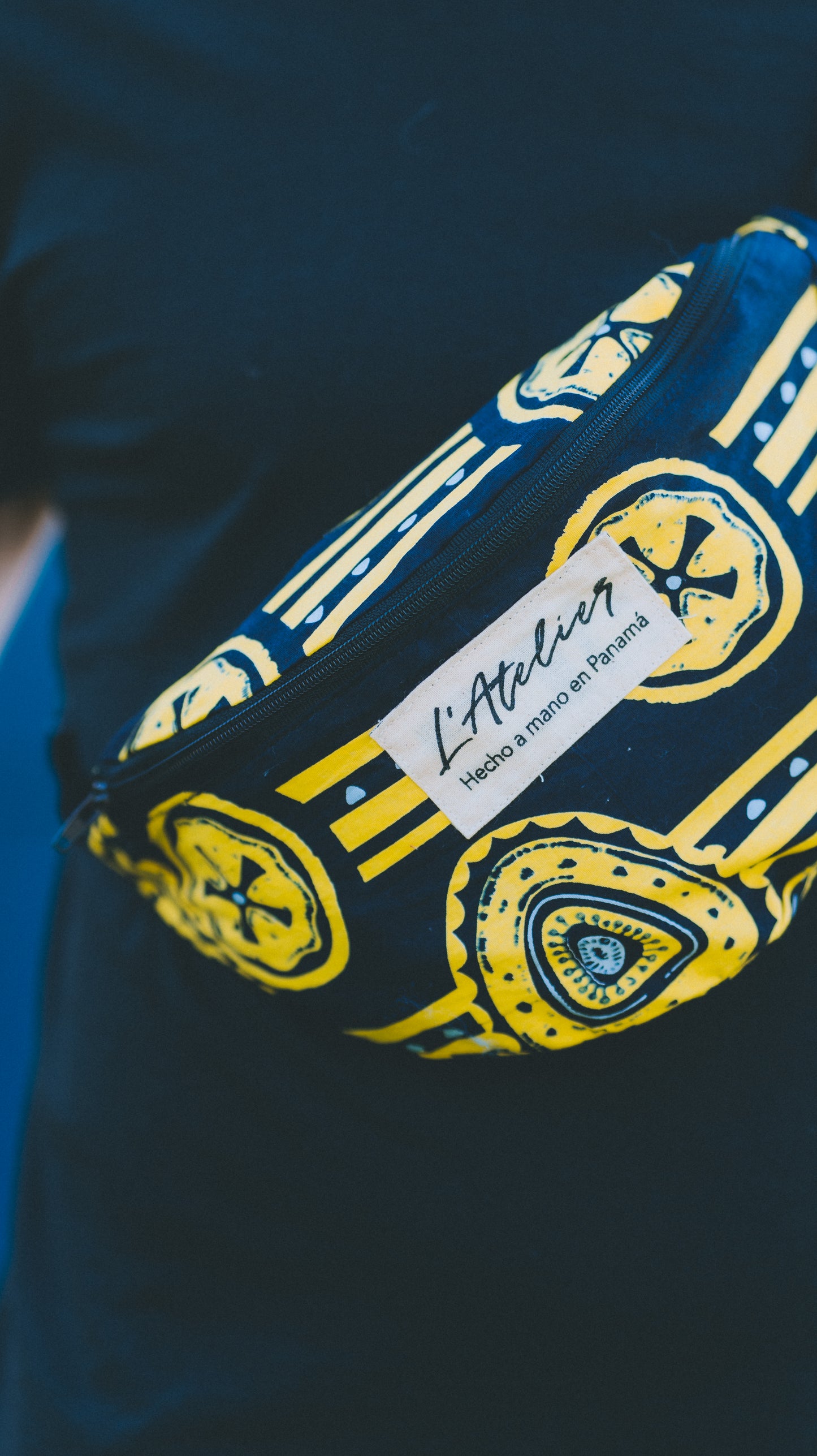 Cangurera L'Atelier - Sling bag